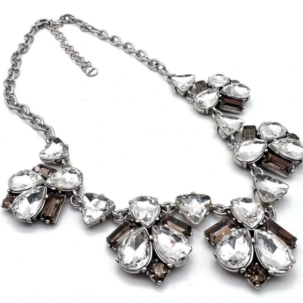 Stunning Stella & Dot Lila Crystal Rhinestone Statement Bib Necklace‎